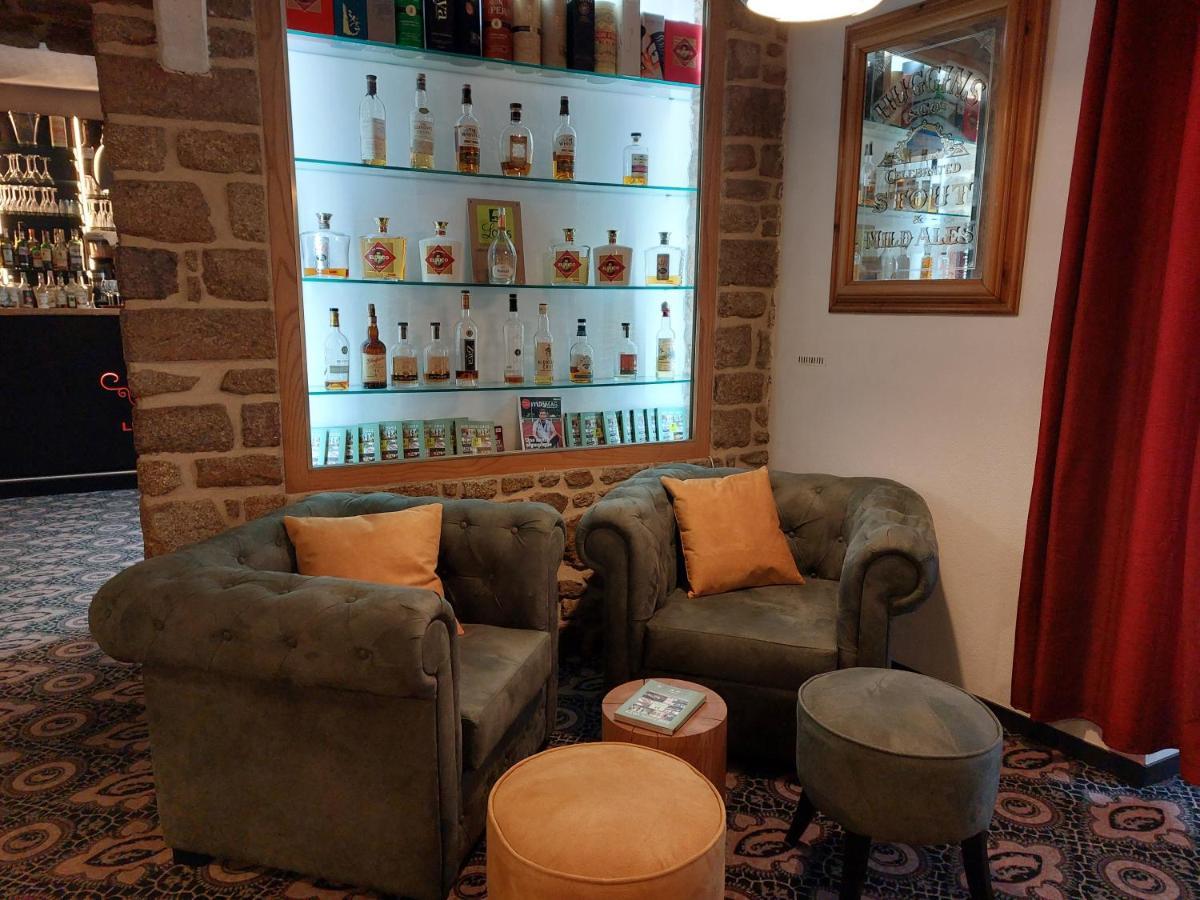 Ernée Logis Hotel Le Grand Cerf מראה חיצוני תמונה