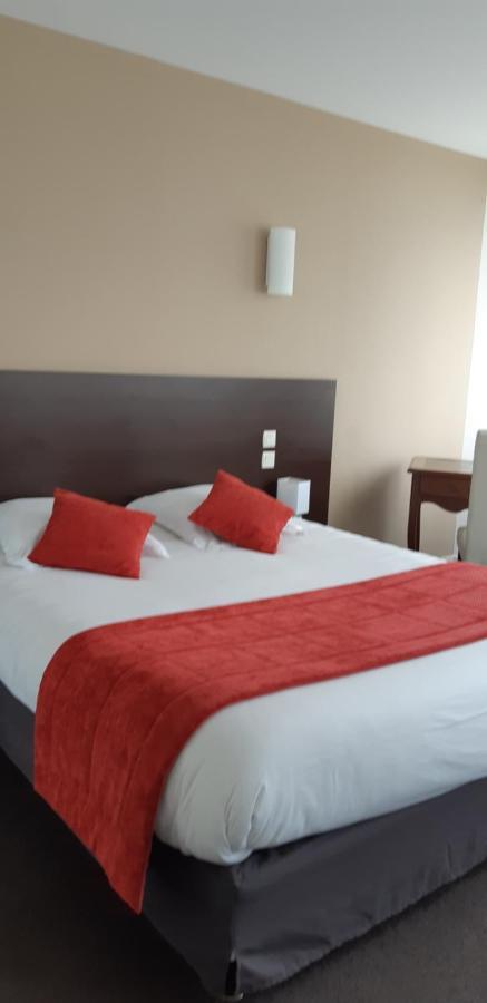 Ernée Logis Hotel Le Grand Cerf מראה חיצוני תמונה