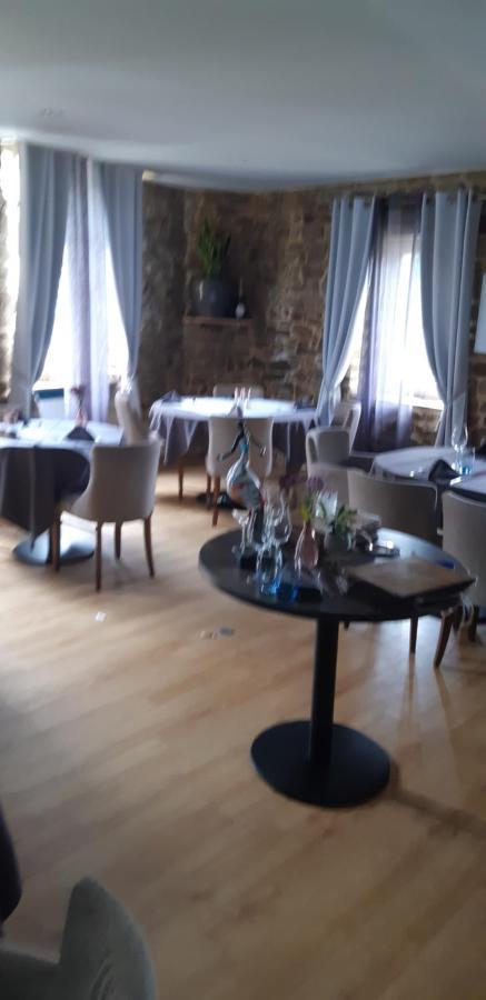 Ernée Logis Hotel Le Grand Cerf מראה חיצוני תמונה